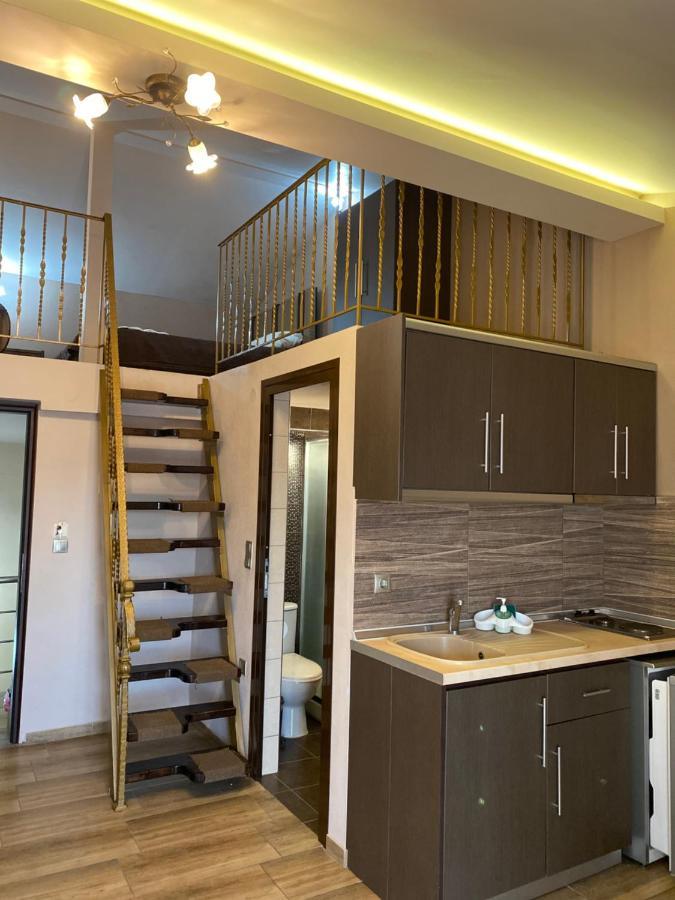 House Kiratsi * Sarti