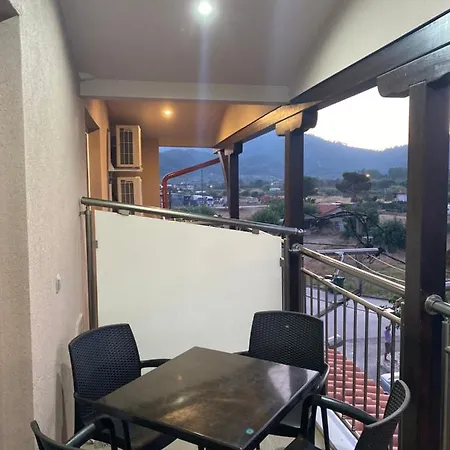 דירות סארטי House Kiratsi מראה חיצוני תמונה