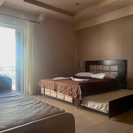 דירות סארטי House Kiratsi מראה חיצוני תמונה
